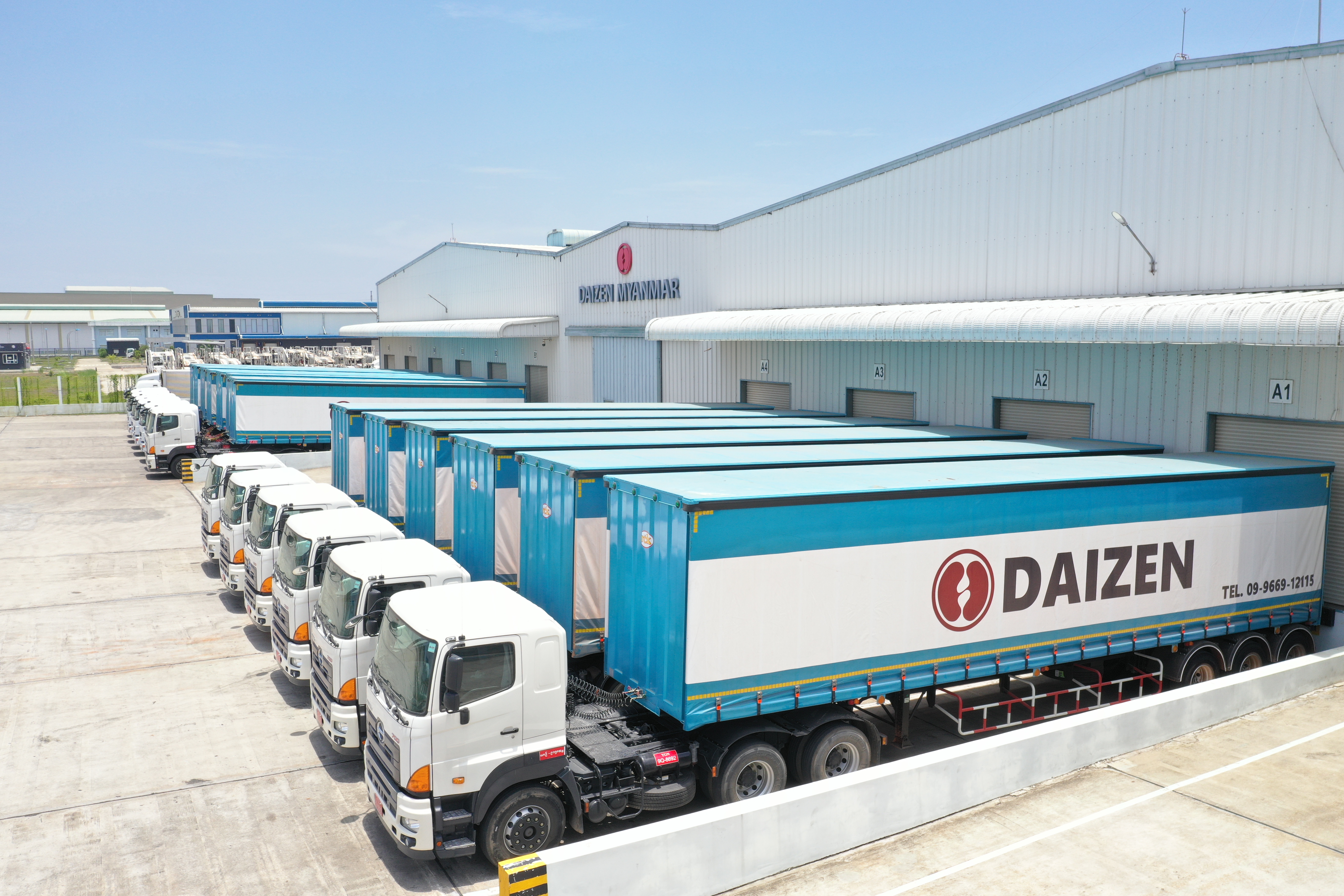 Daizen Warehouse _ Trucks 1