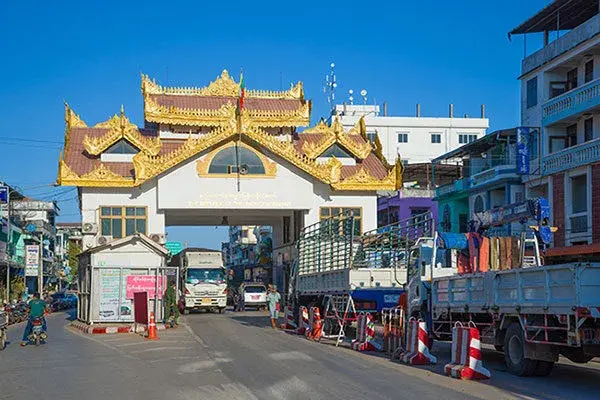 Thai - Myanmar Cross Border Logistics