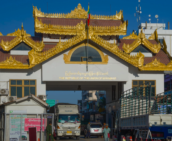 Thai - Myanmar Cross Border Logistics